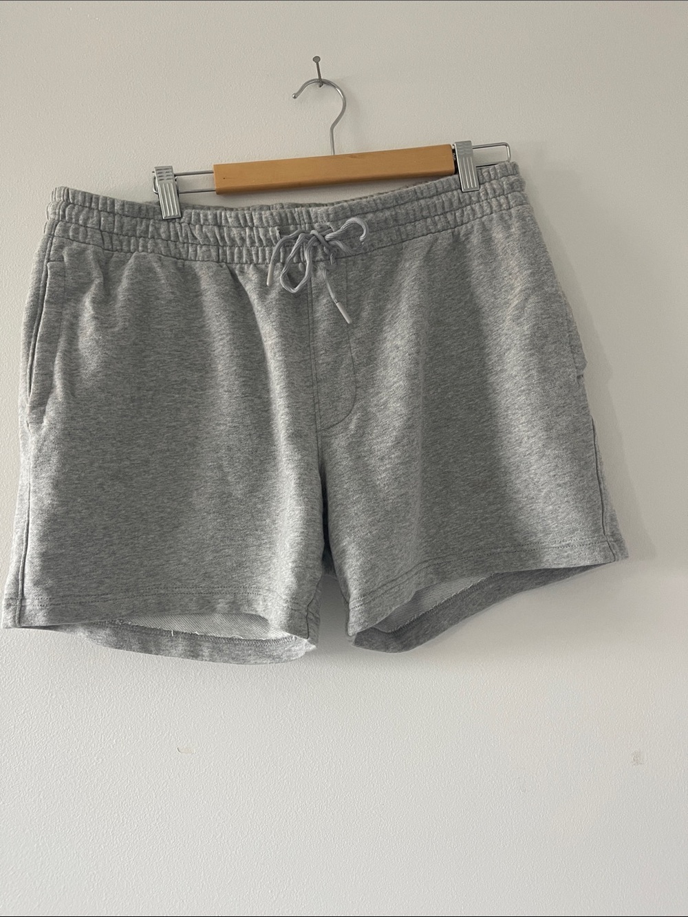 Men’s Gray Everyday Drawstring Shorts